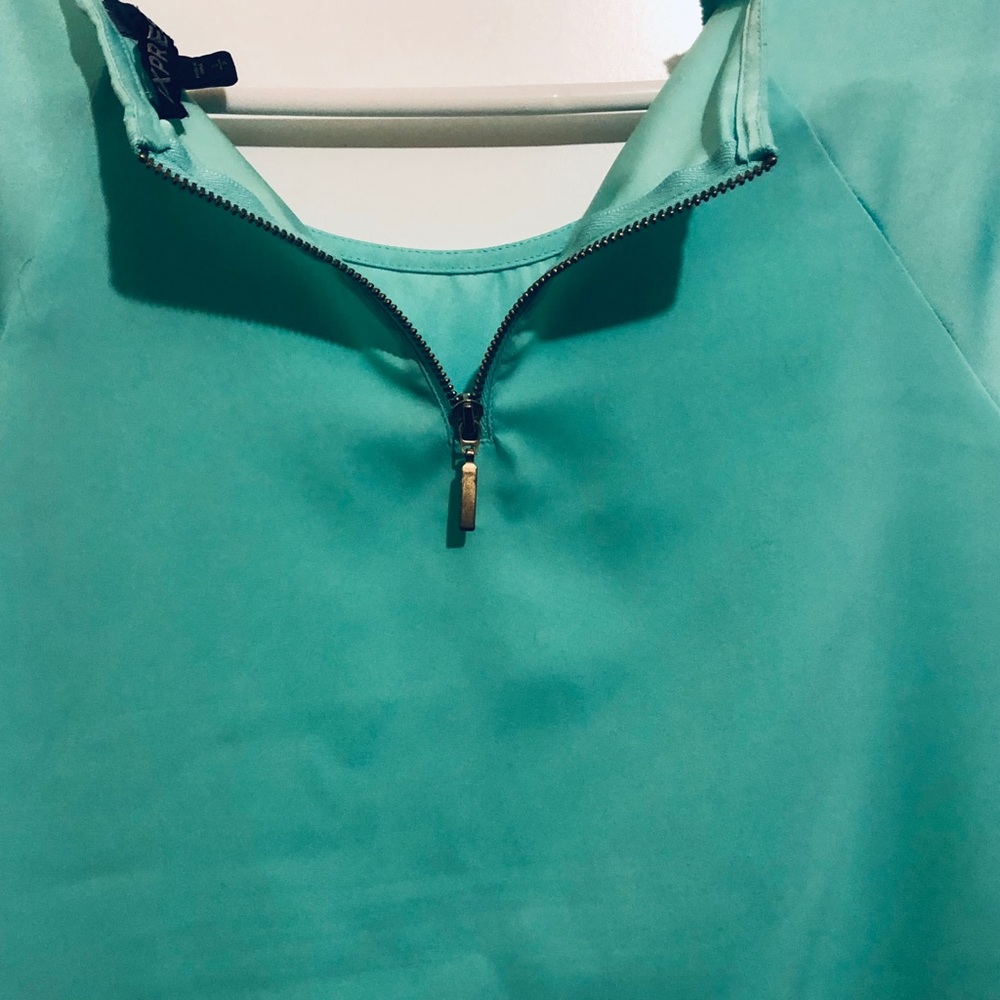 Express Top - Picture 4 of 4